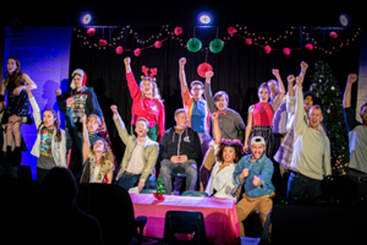 Review: THE OFFICE HOLIDAY PARTY MUSICAL EXTRAVAGANZA SHOW at Renaissance Theatre Company  Image