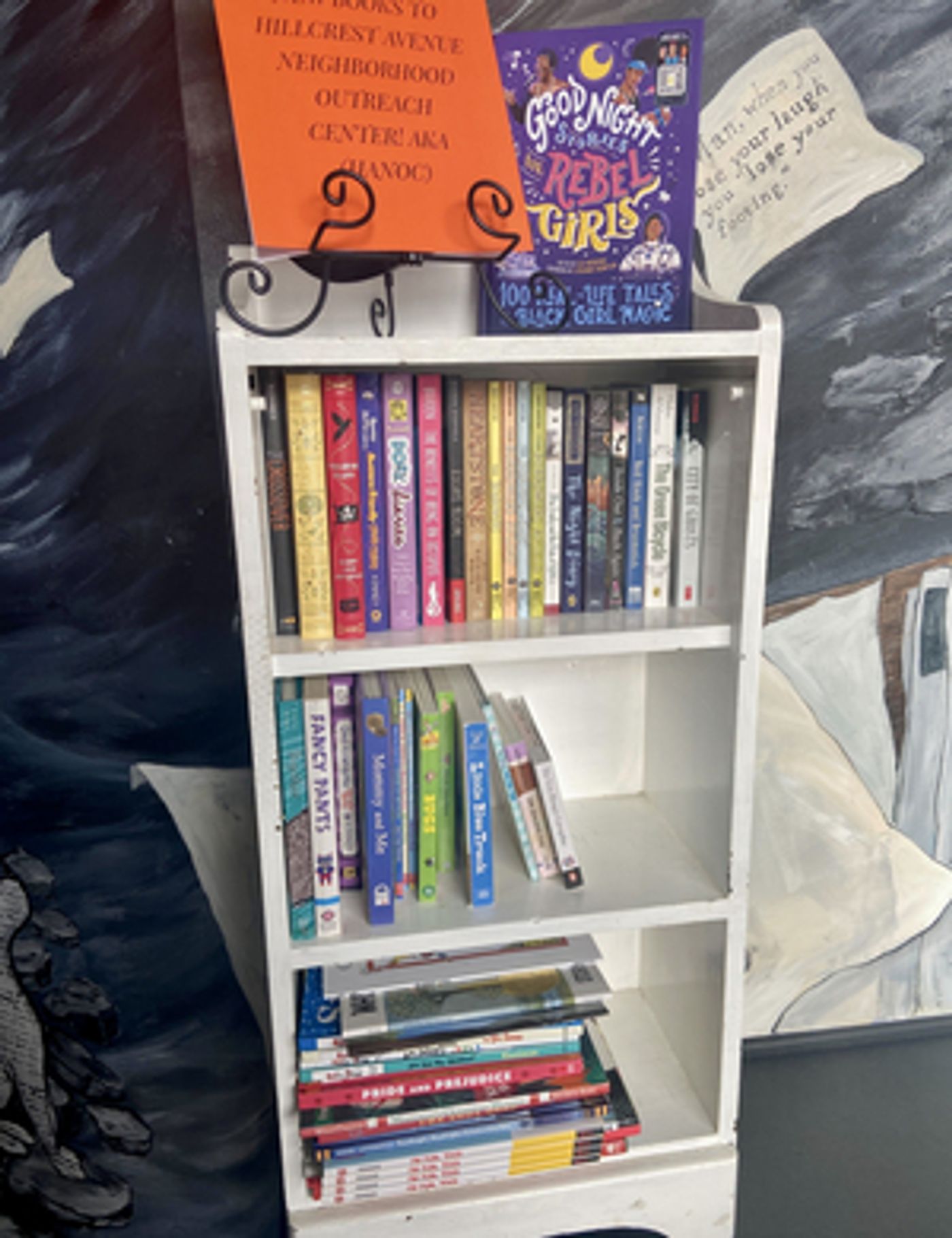 Playhouse on Park Hosts Book Drive for HANOC's Homework Program Playhouse on Park Hosts Book Drive for HANOC's Homework Program Image