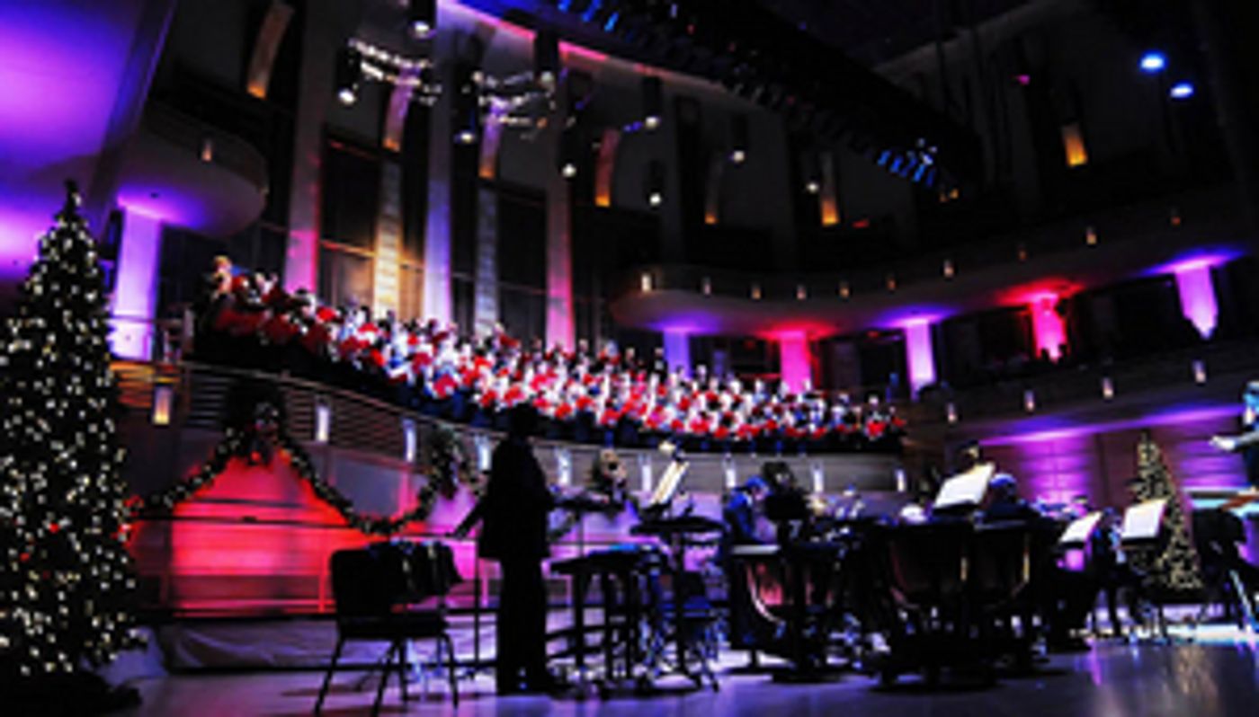 Review: THE WASHINGTON CHORUS A CANDLELIGHT CHRISTMAS at The Music Center At Strathmore / Kennedy Center Concert Hall  Image