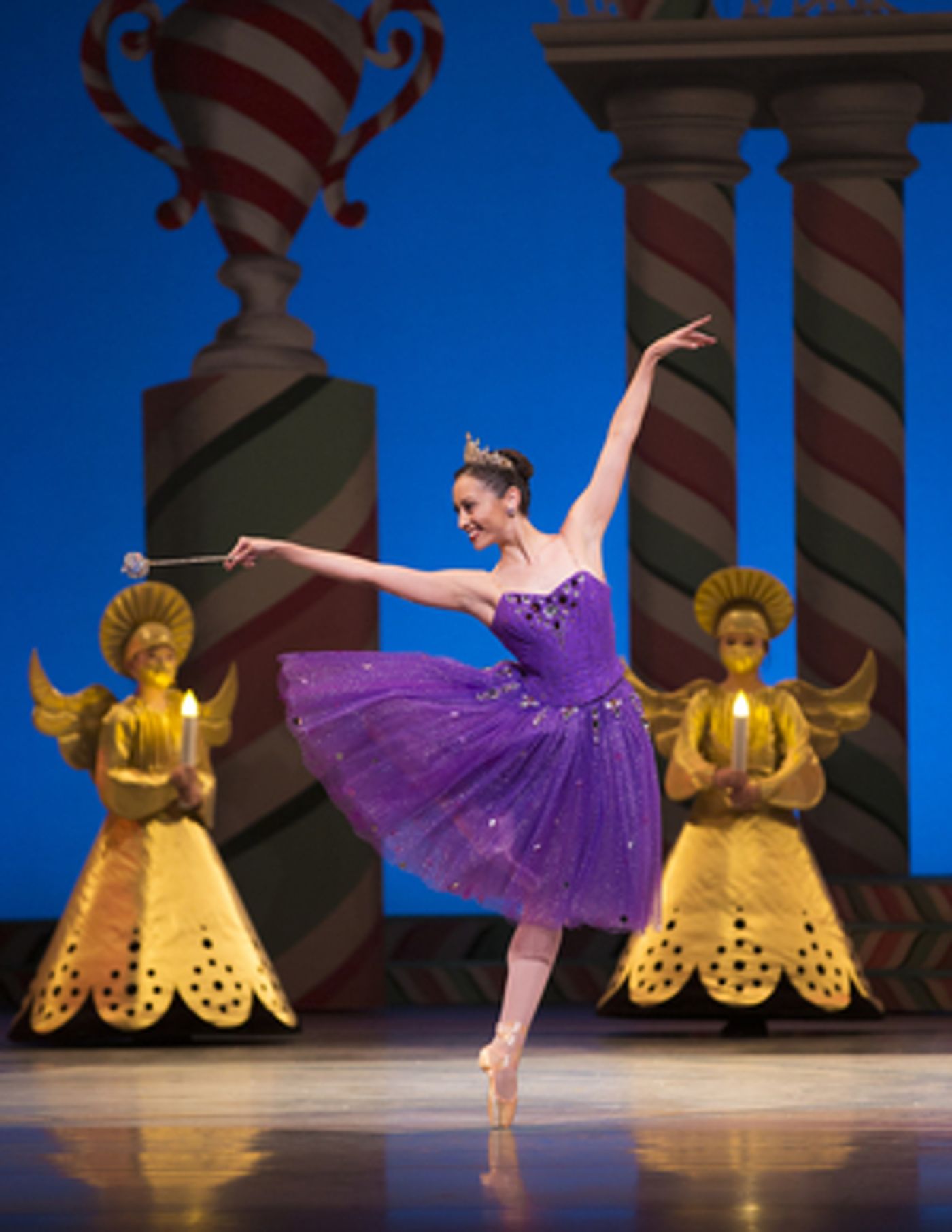 Review:  PACIFIC NORTHWEST BALLET'S GEORGE BALANCHINE'S THE NUTCRACKER®  at McCaw Hall  Image