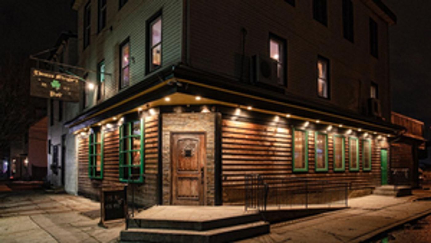 THOMAS MURPHY'S PUB in Gloucester, NJ is Feeding Families for the Holidays  Image