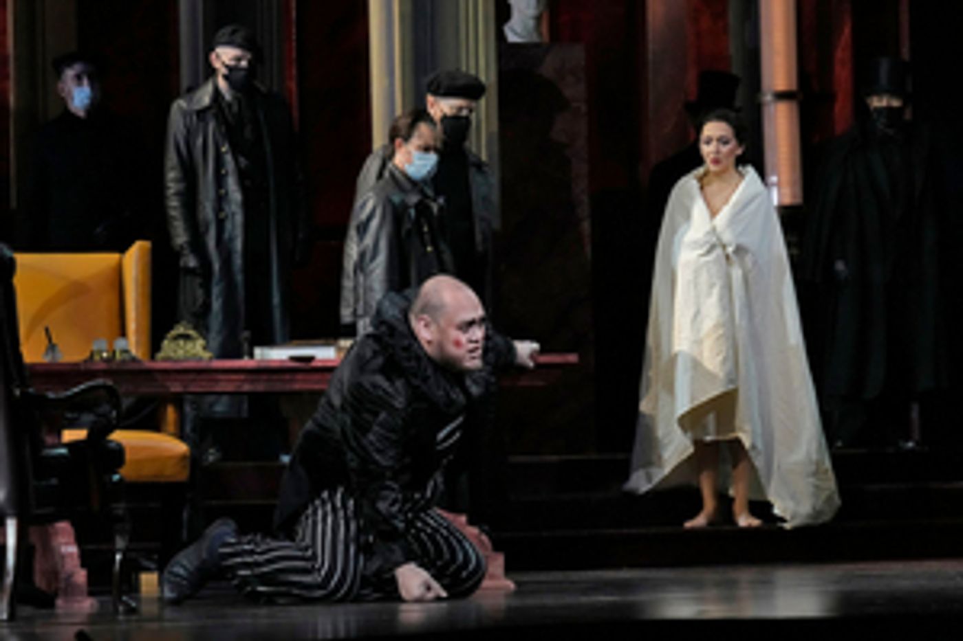 Review: New Year, New RIGOLETTO at Met Highlights Good Singing  Image