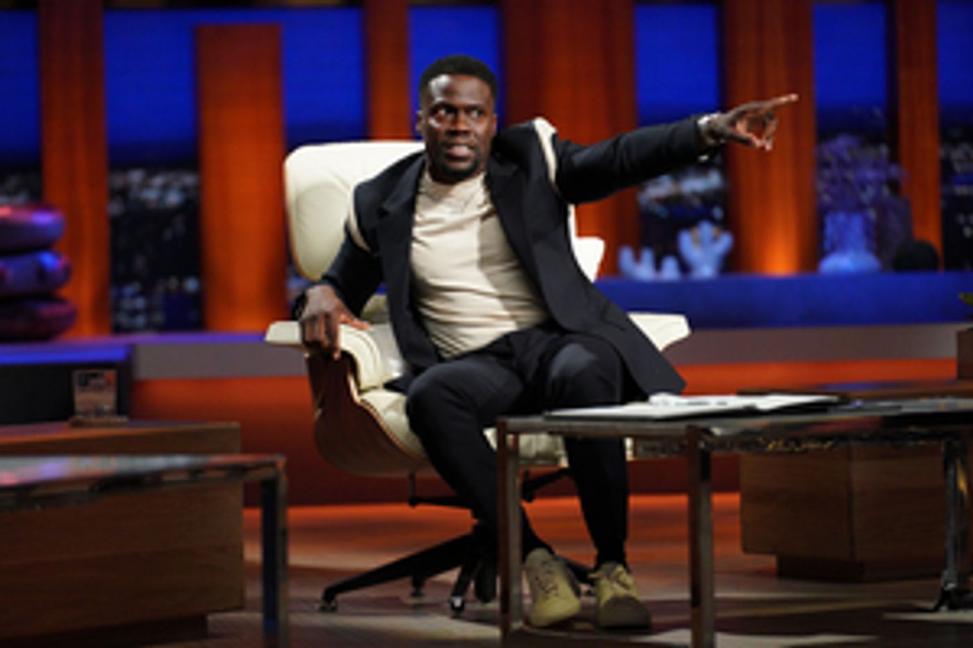 Kevin Hart to Guest Star on SHARK TANK  Image