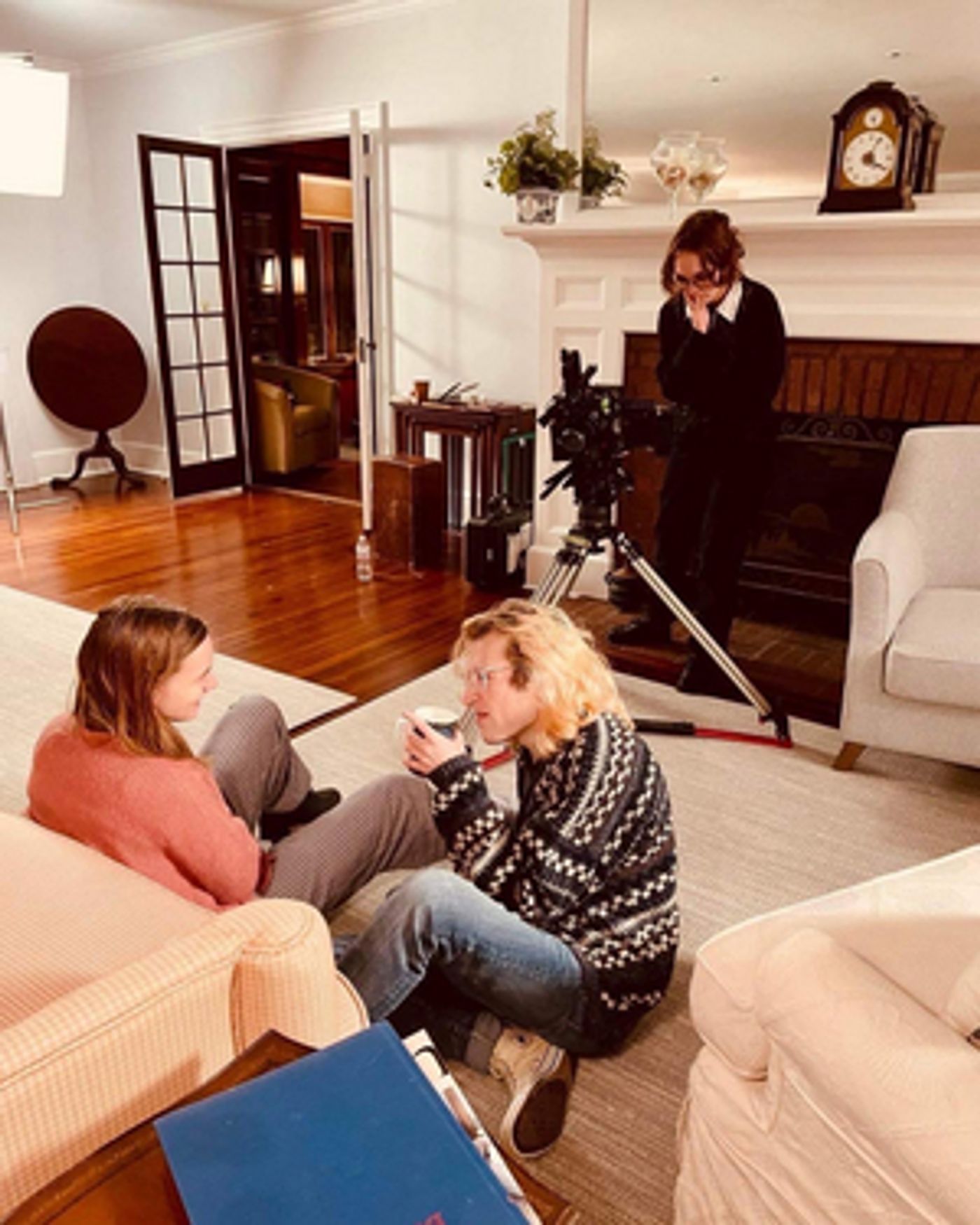 Gotta Get Back to Set Life  Image