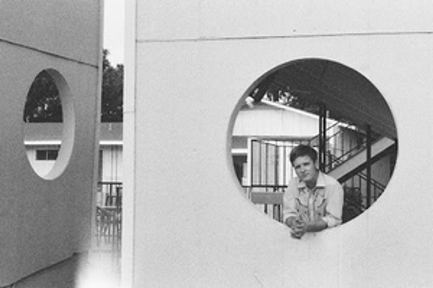 Landon Lloyd Miller Announces 'Light Shines Through' LP  Image