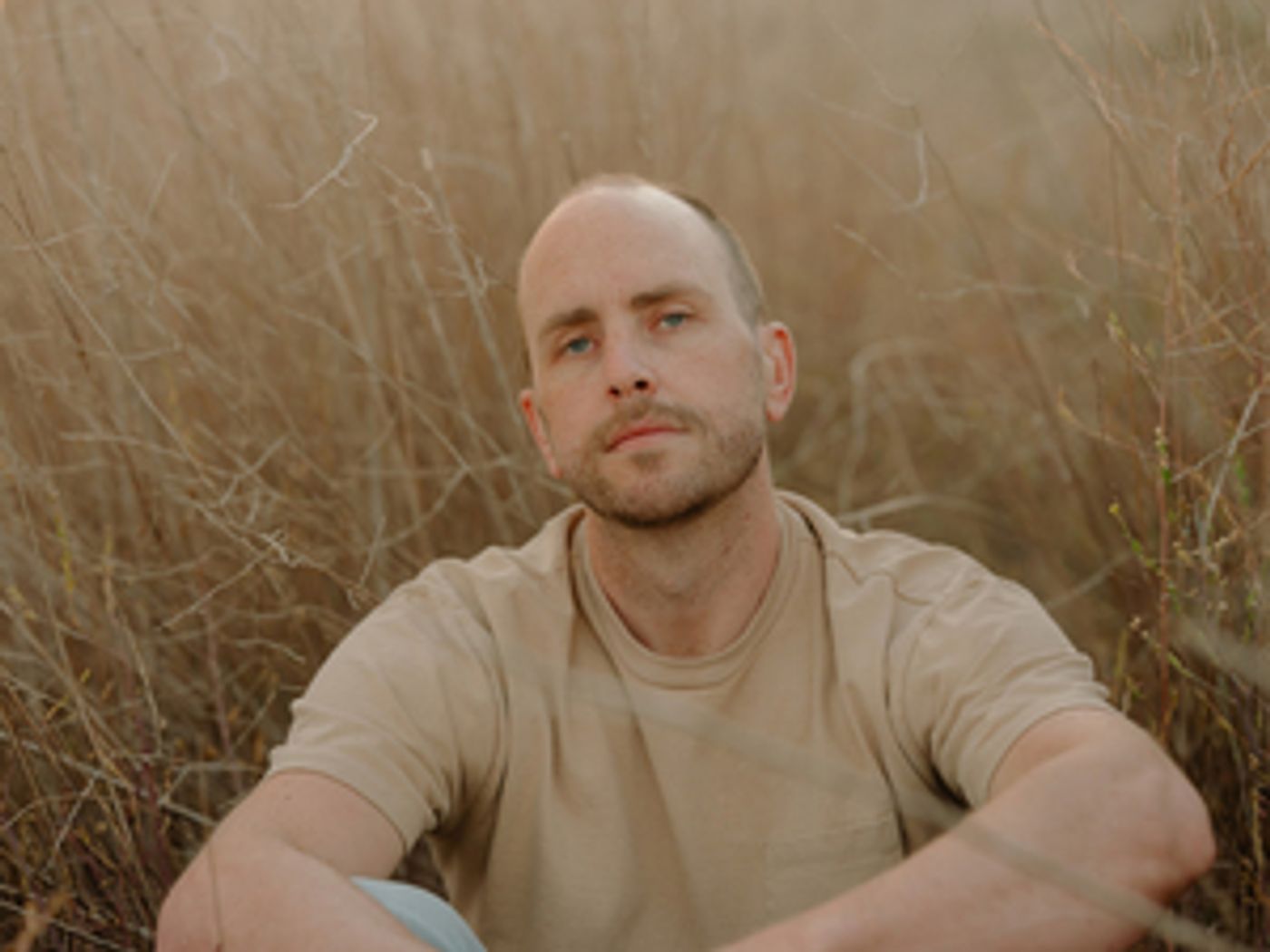 Bobby Halvorson Releases New Single 'Nothing Feels Like Home'  Image