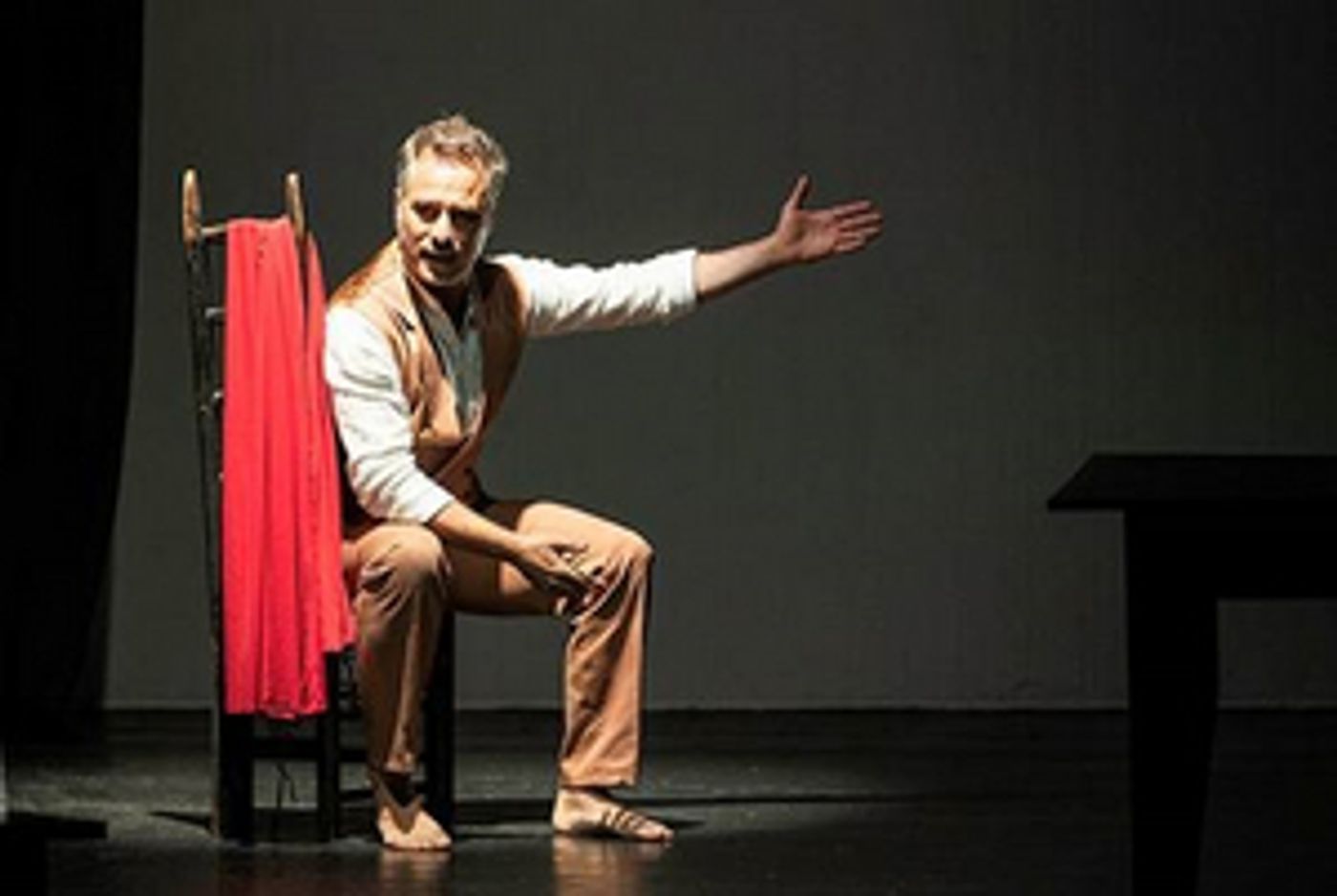 MUCHACHE DE LUNA Comes to Palacio Noel This Weekend  Image