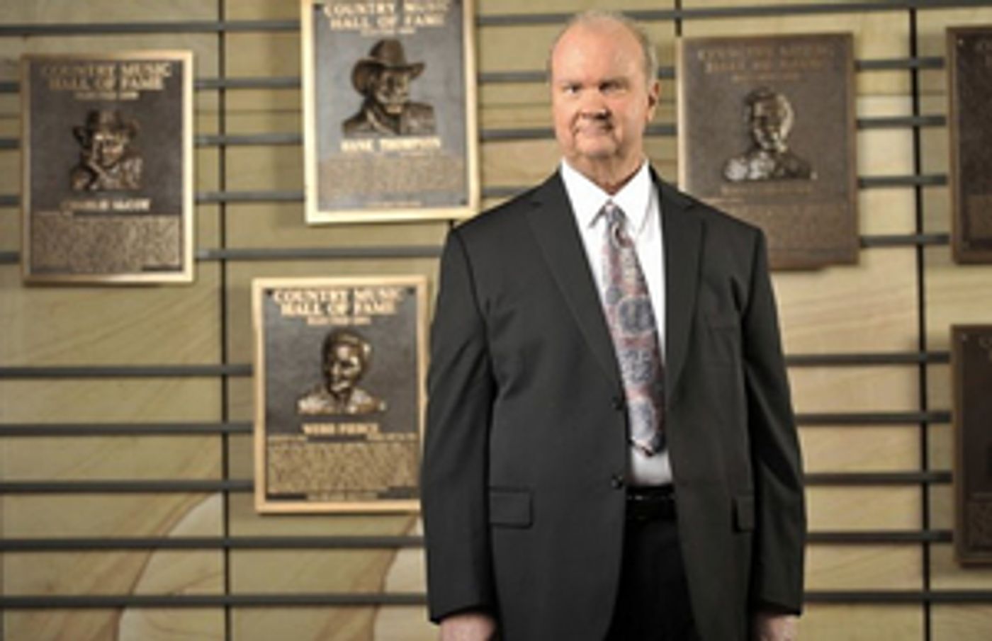 Country Music's Hargus 'Pig' Robbins Dead at 84  Image