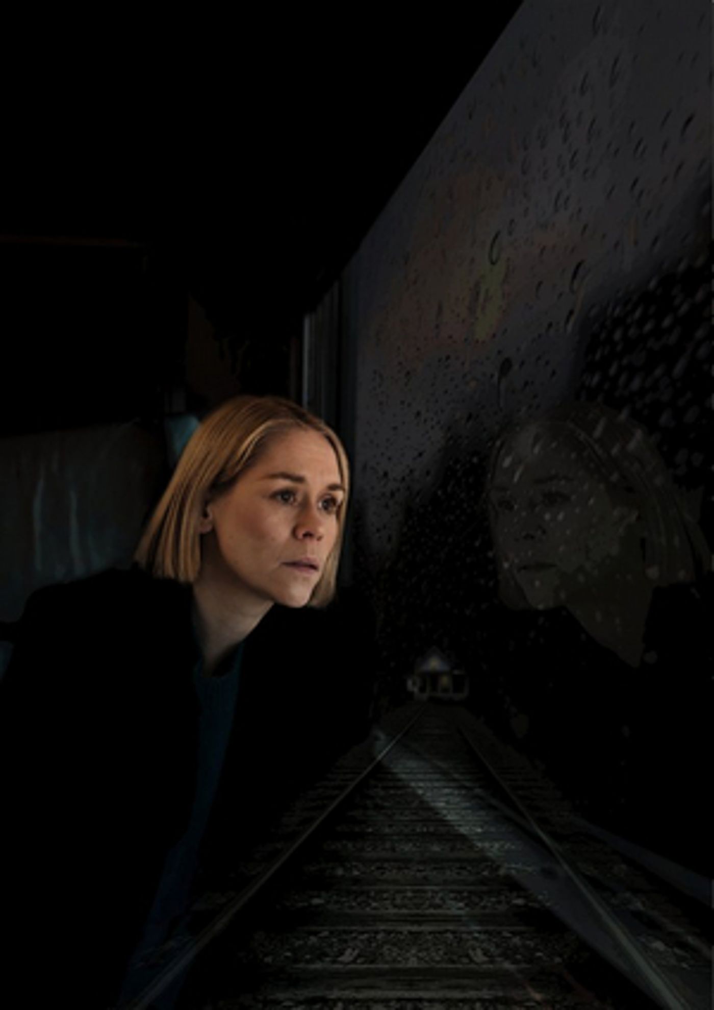 THE GIRL ON THE TRAIN Returns to London in June  Image