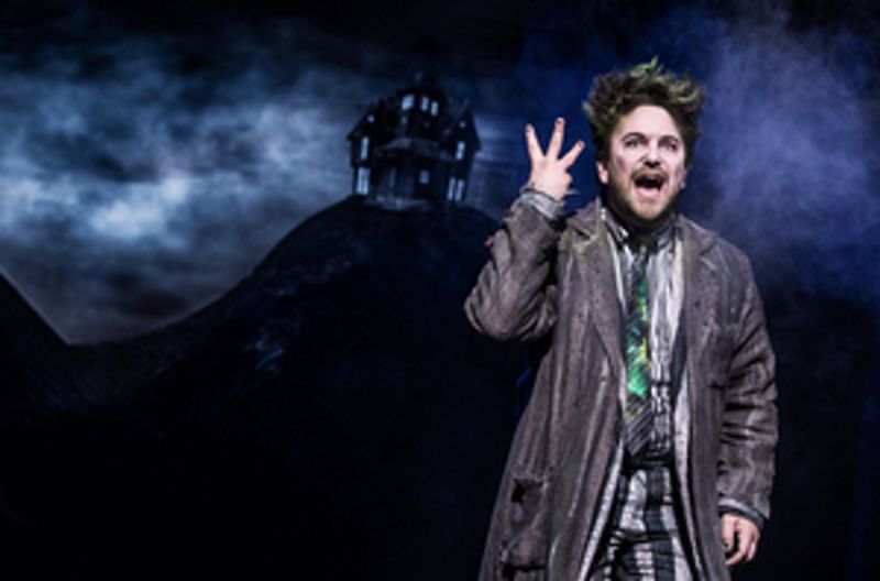 Alex Brightman Will Reprise Role in BEETLEJUICE on Broadway Image
