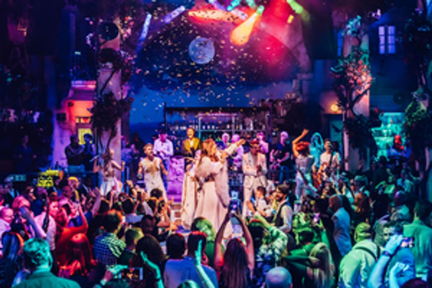 MAMMA MIA! THE PARTY Extends Booking Period To October 2022  Image