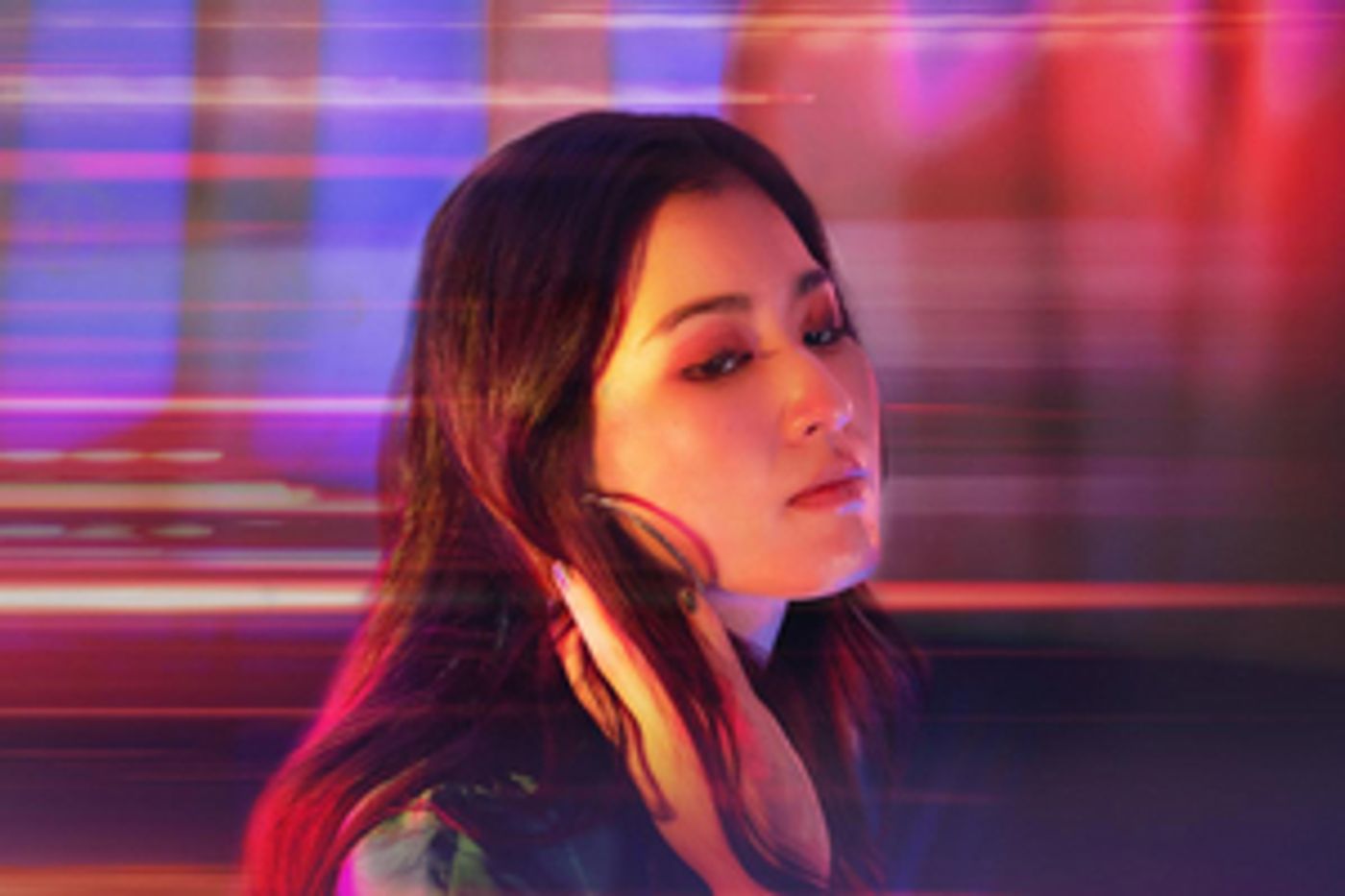 VIDEO: MIREI Releases 'Sell Me Your Love' Music Video VIDEO: MIREI Releases 'Sell Me Your Love' Music Video Image