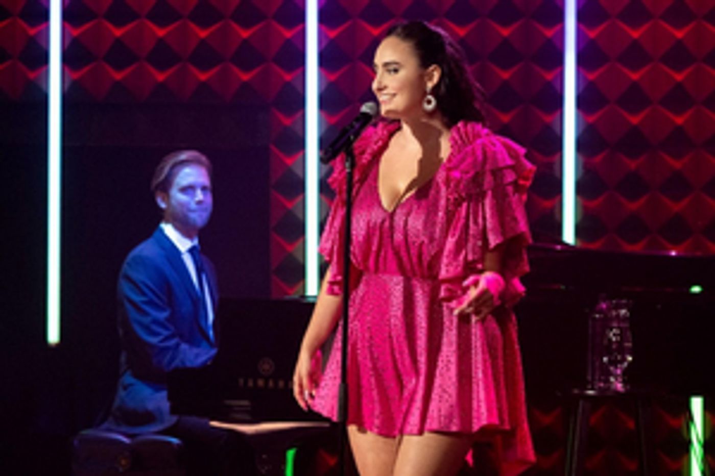 Catherine Cohen Makes Her Netflix Original Comedy Special Debut with THE TWIST…? SHE'S GORGEOUS.  Image