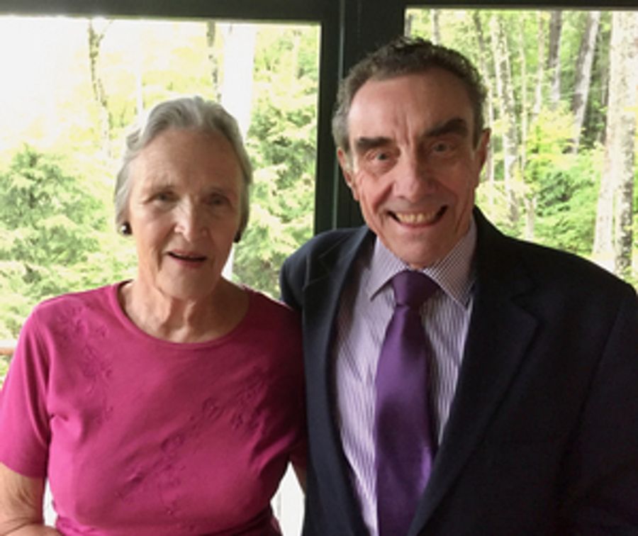 Bernie & Louise Watson Will Perform Weekly at The Park Theatre Image