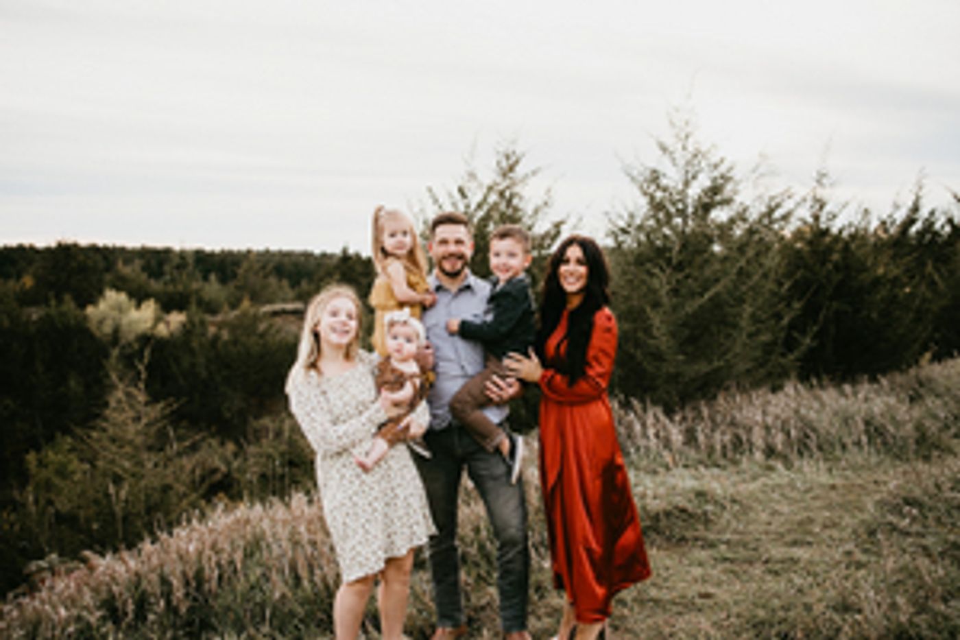 HGTV Greenlights New Series FARMHOUSE FABULOUS Starring Chelsea & Cole Deboer of TEEN MOM 2  Image