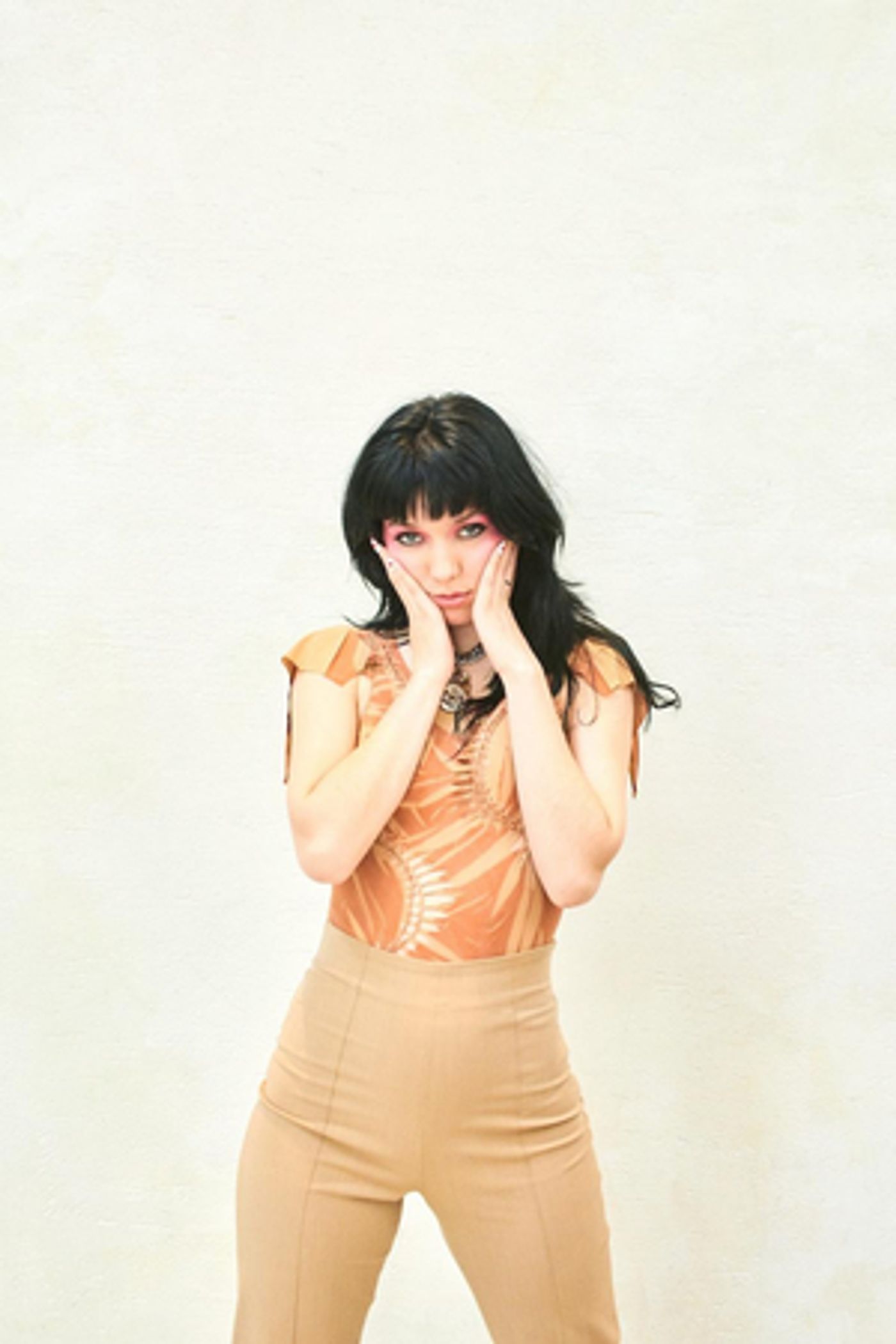 TATYANA Shares New Single 'Between The Lines' TATYANA Shares New Single 'Between The Lines' Image