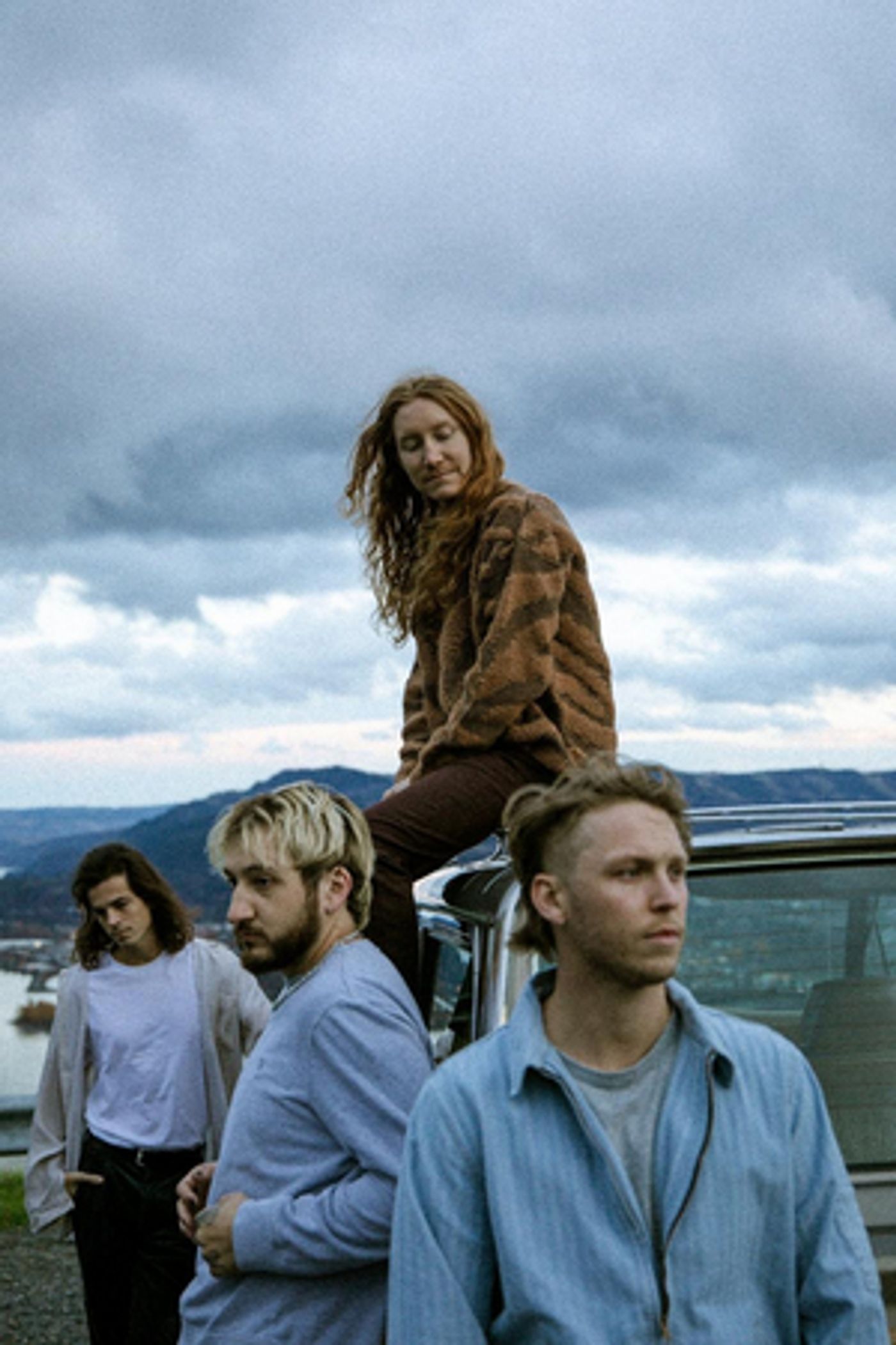 Flor Returns With New Single 'Play Along' Flor Returns With New Single 'Play Along' Image