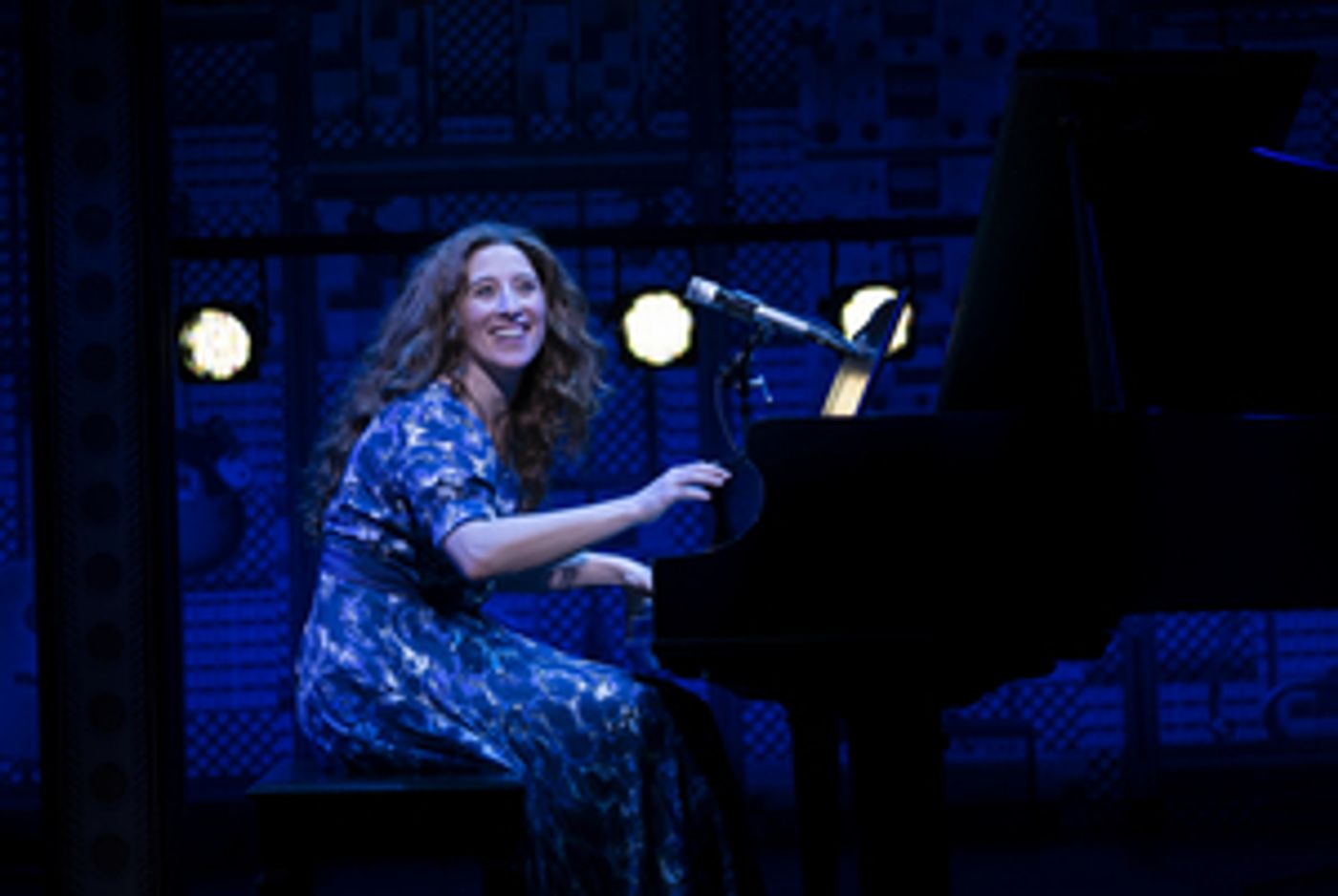 Review: The National Tour of BEAUTIFUL: THE CAROLE KING MUSICAL Opens at the Academy of Music  Image