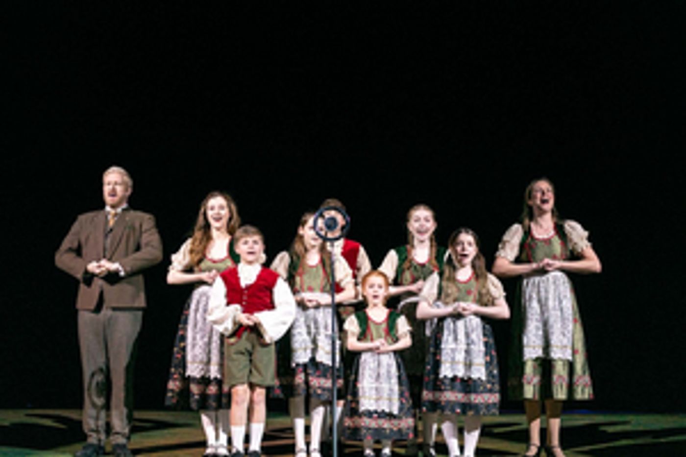 Review: THE SOUND OF MUSIC at Fulton Theatre  Image