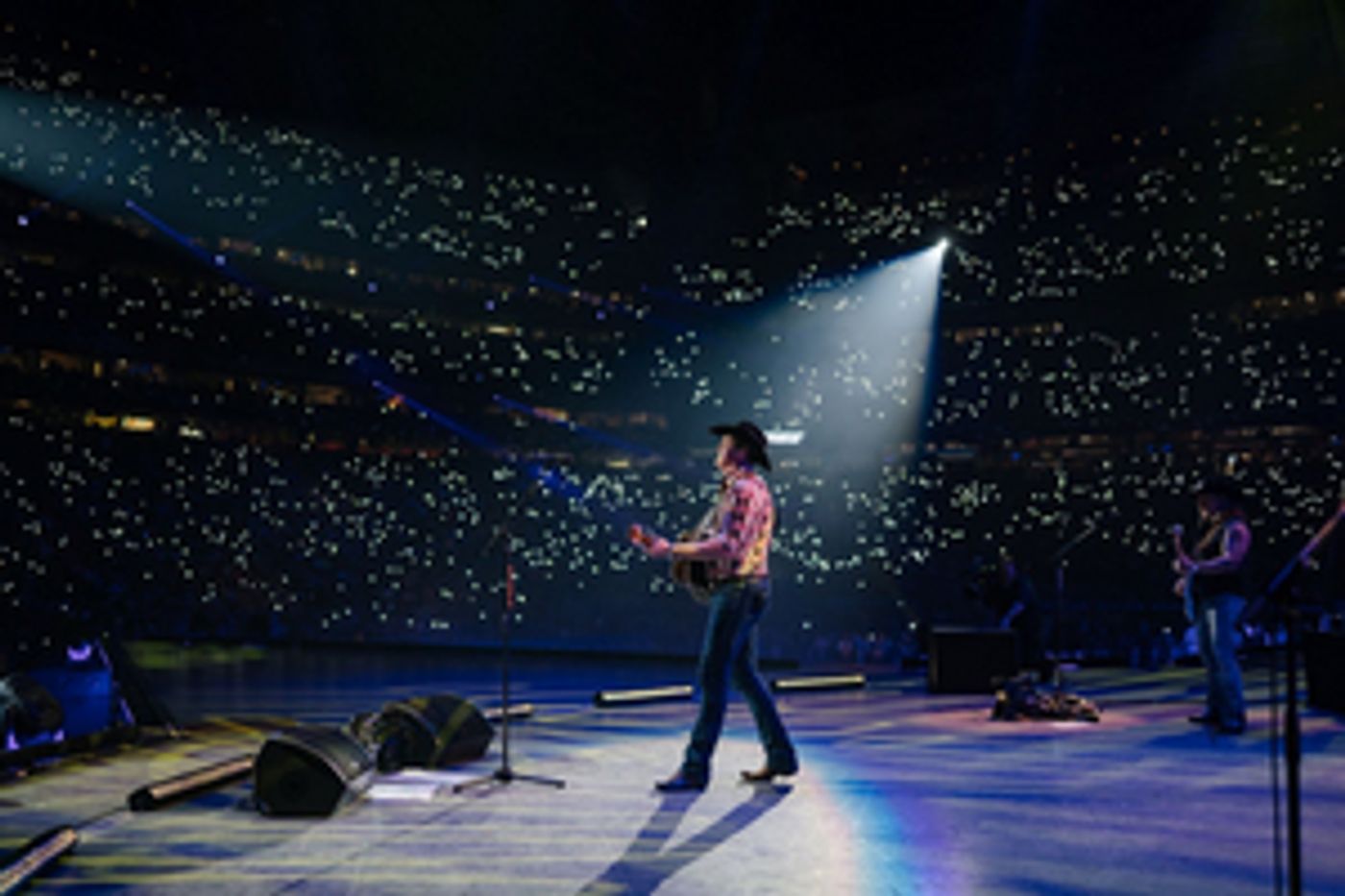 Jon Pardi Sets Attendance Record at RODEOHOUSTON Debut with Nearly 73,000 Fans  Image