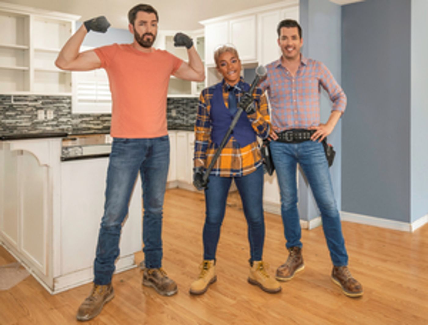 HGTV Announces New Lineup of CELEBRITY IOU  Image