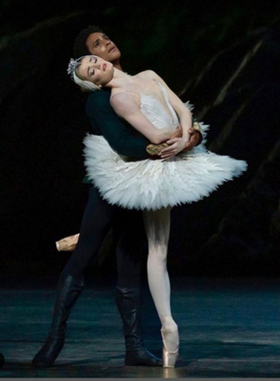 Review: SWAN LAKE, Royal Opera House Image