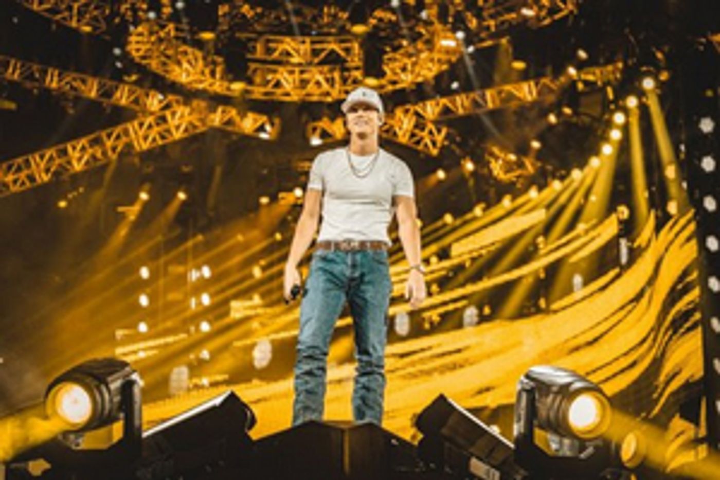 Parker McCollum Scores Second Consecutive #1 Single on Billboard Parker McCollum Scores Second Consecutive #1 Single on Billboard Image