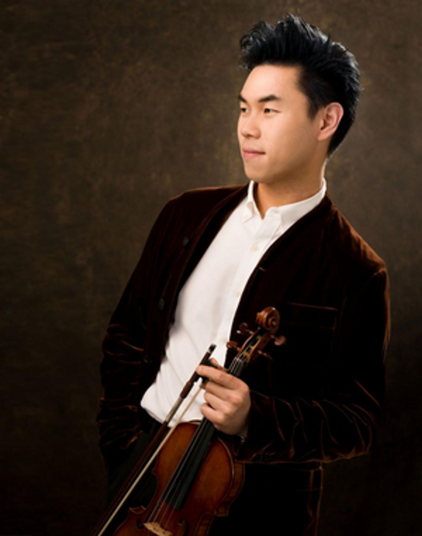 Violinist Timothy Chooi Steps In With Mendelssohn For Sarasota Orchestra Violinist Timothy Chooi Steps In With Mendelssohn For Sarasota Orchestra Image