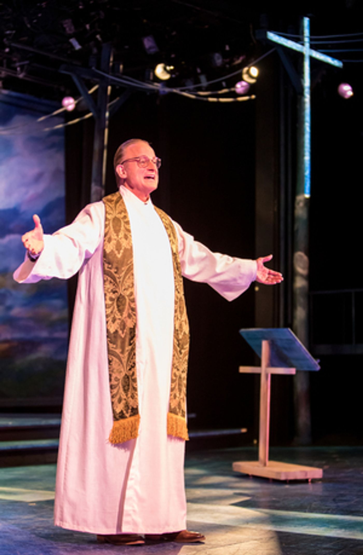 Interview: Michael Gruber of FOOTLOOSE at Chanhassen Dinner Theatres  Image