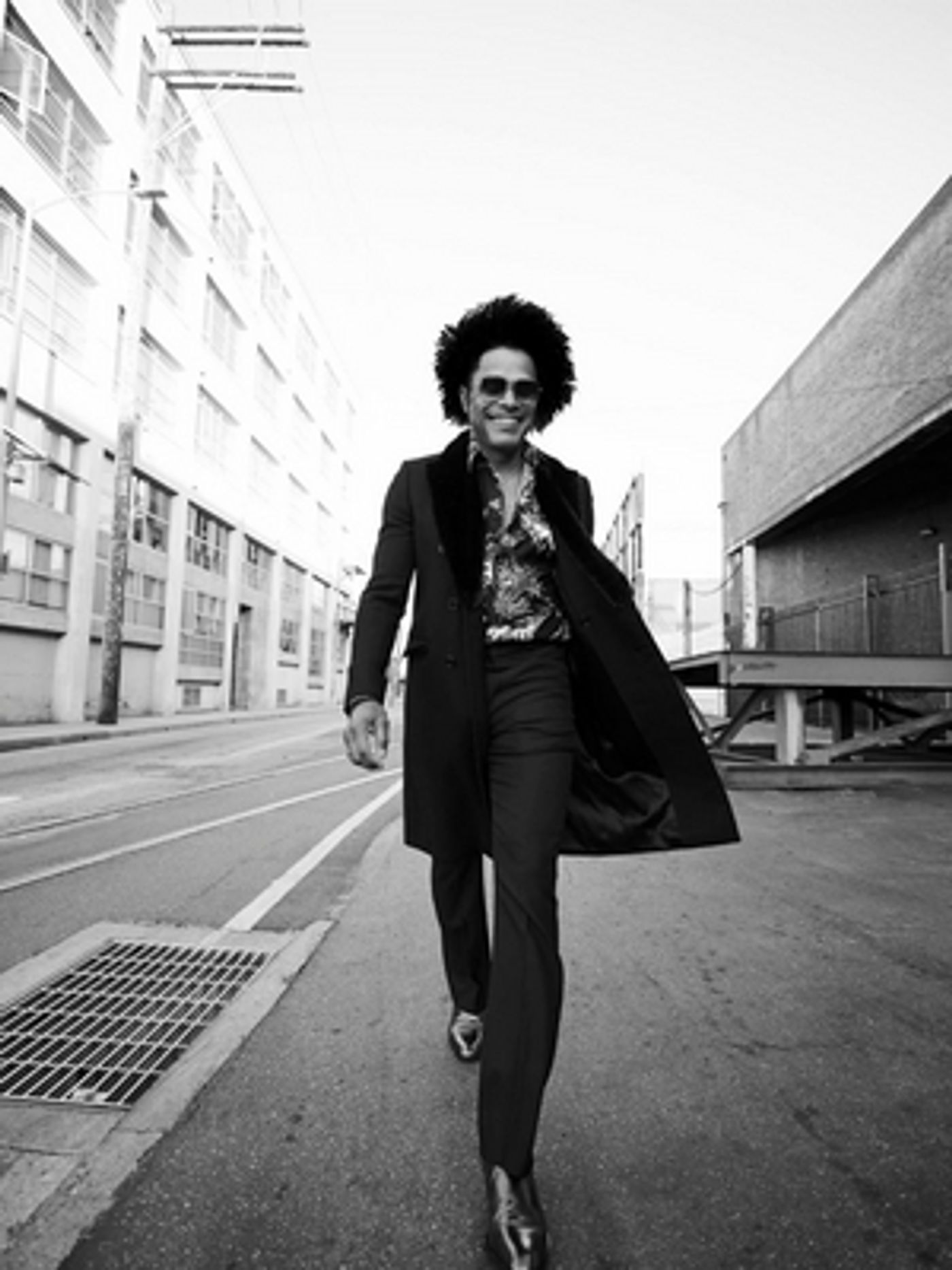 Maxwell Tops Billboard's Adult R&B Airplay Radio Charts with #1 Single 'OFF'  Image