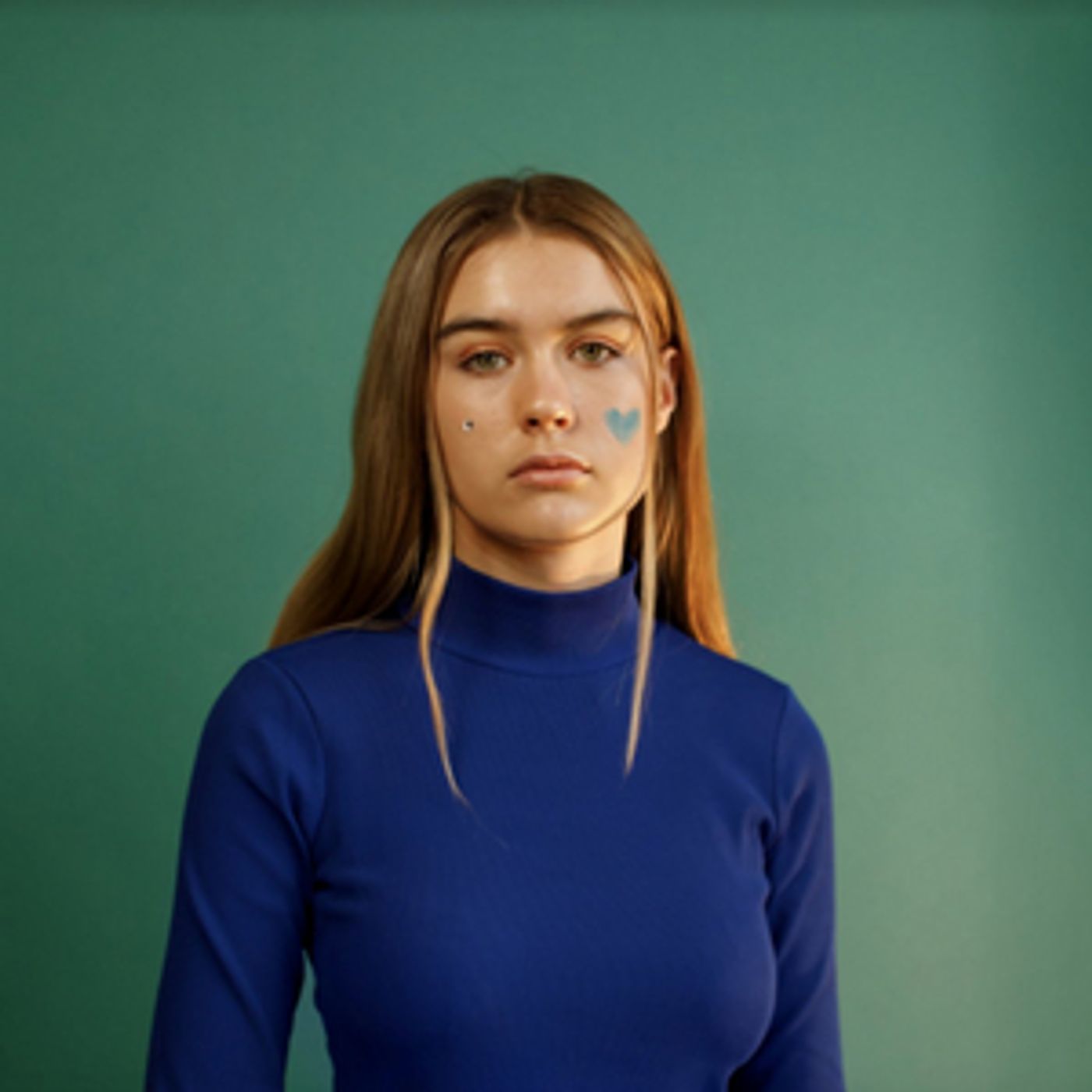 Rising Swedish Pop Star Paula Jivén Releases Music Video for 'Breaking Up With a Friend' Rising Swedish Pop Star Paula Jivén Releases Music Video for 'Breaking Up With a Friend' Image
