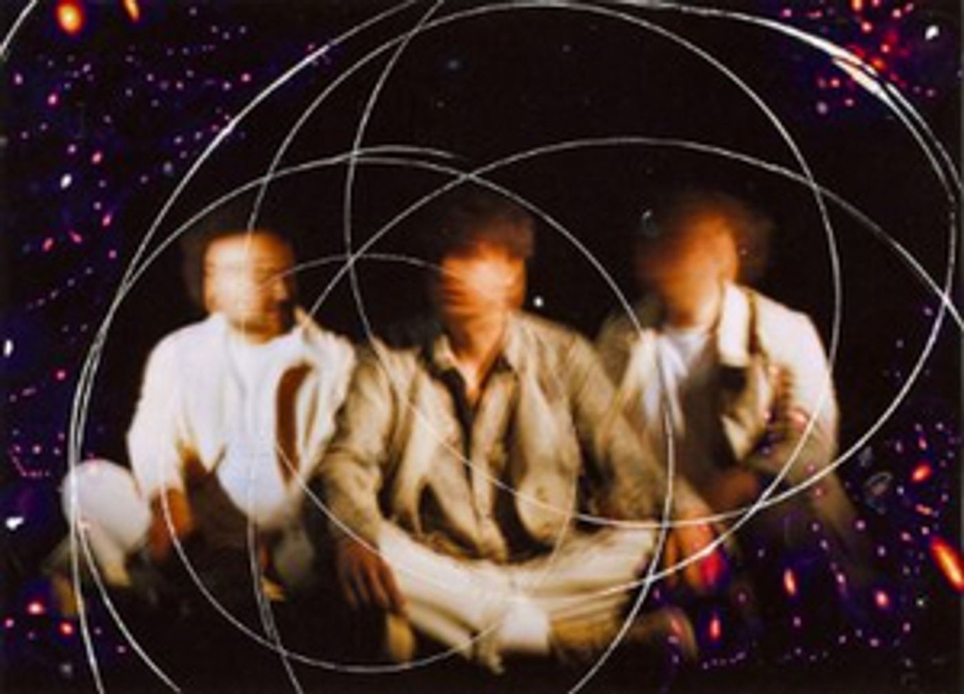 THE KOOKS Share New EP 'Beautiful World - Echo In The Dark Part II'  Image