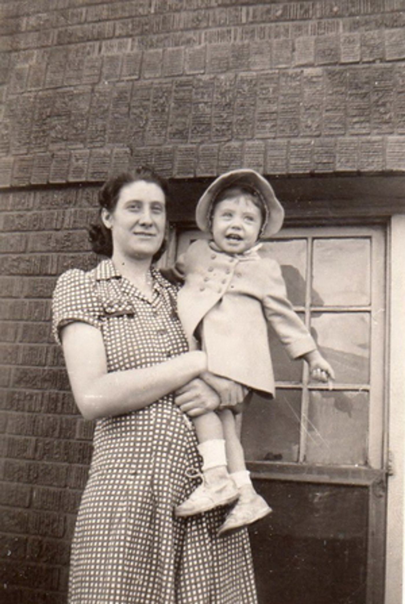 The Hollywood Museum to Present an Industry Moms Mother's Day Exhibit  Image