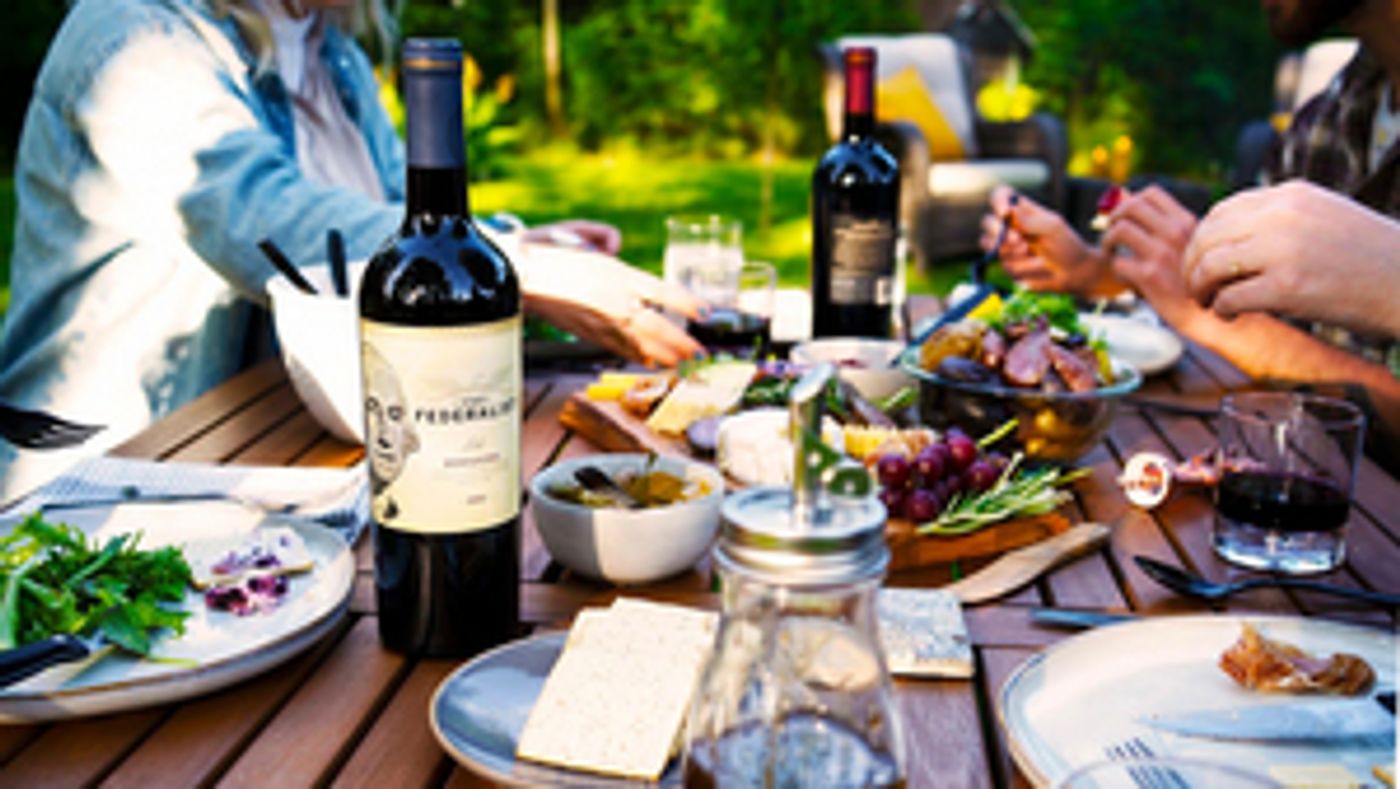 THE FEDERALIST WINES Cabinet of Summer Returns to Give Two Consumers $10,000 THE FEDERALIST WINES Cabinet of Summer Returns to Give Two Consumers $10,000 Image