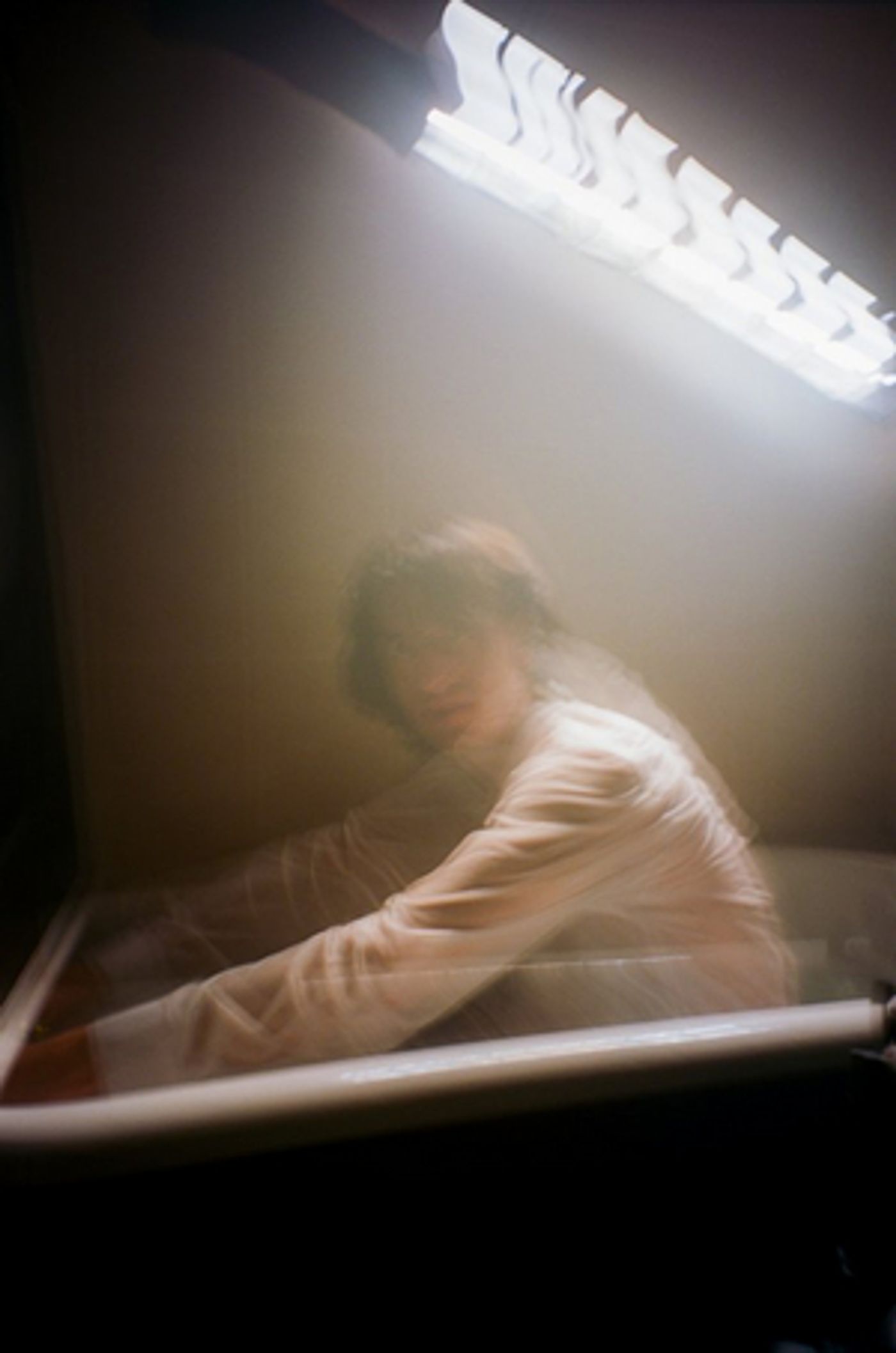 Tobias Dray Release New Single 'Bottle of Bombay' Tobias Dray Release New Single 'Bottle of Bombay' Image