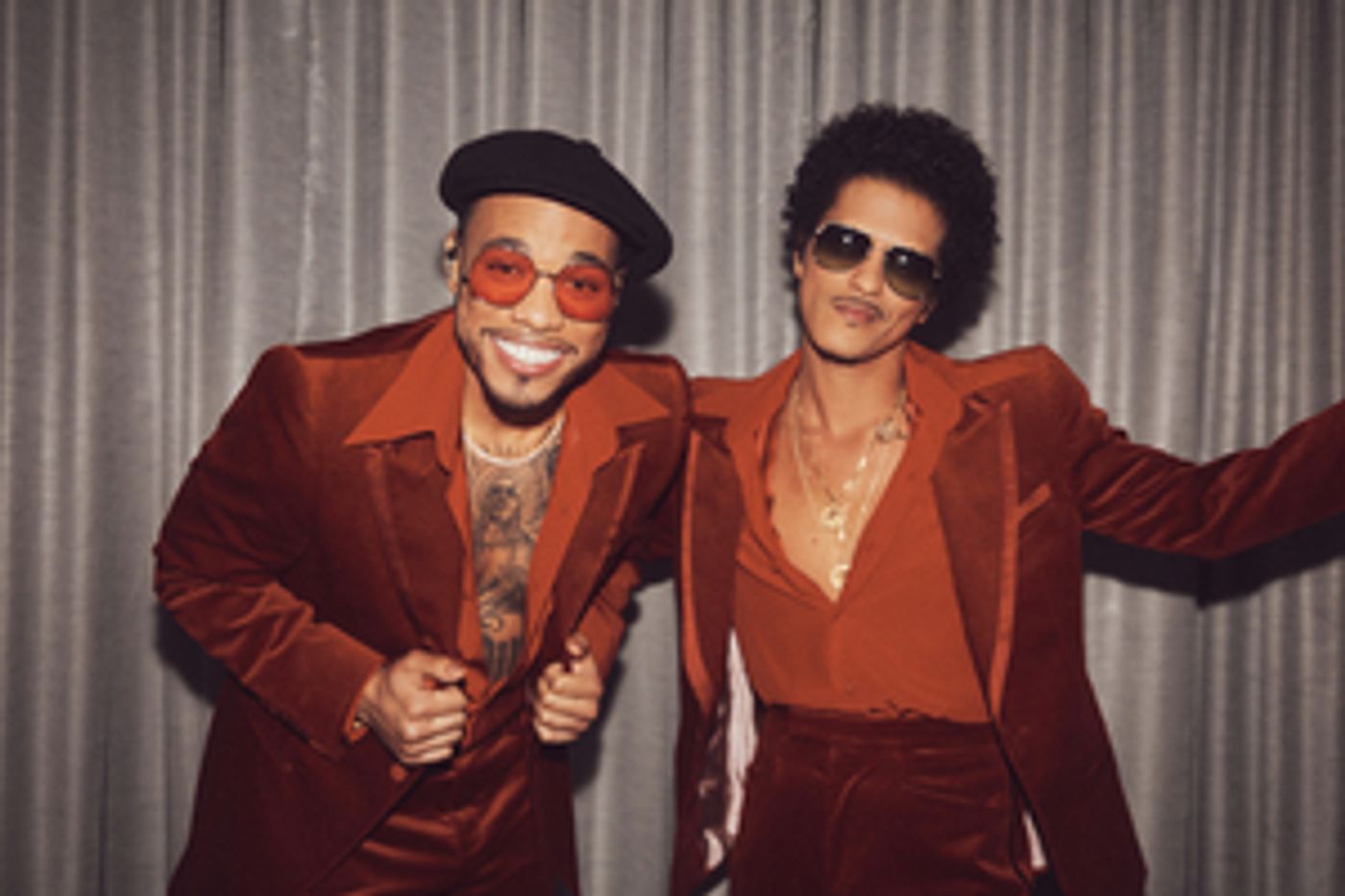 Silk Sonic, Florence + The Machine & More Announced to Perform at the Billboard Music Awards Silk Sonic, Florence + The Machine & More Announced to Perform at the Billboard Music Awards Image