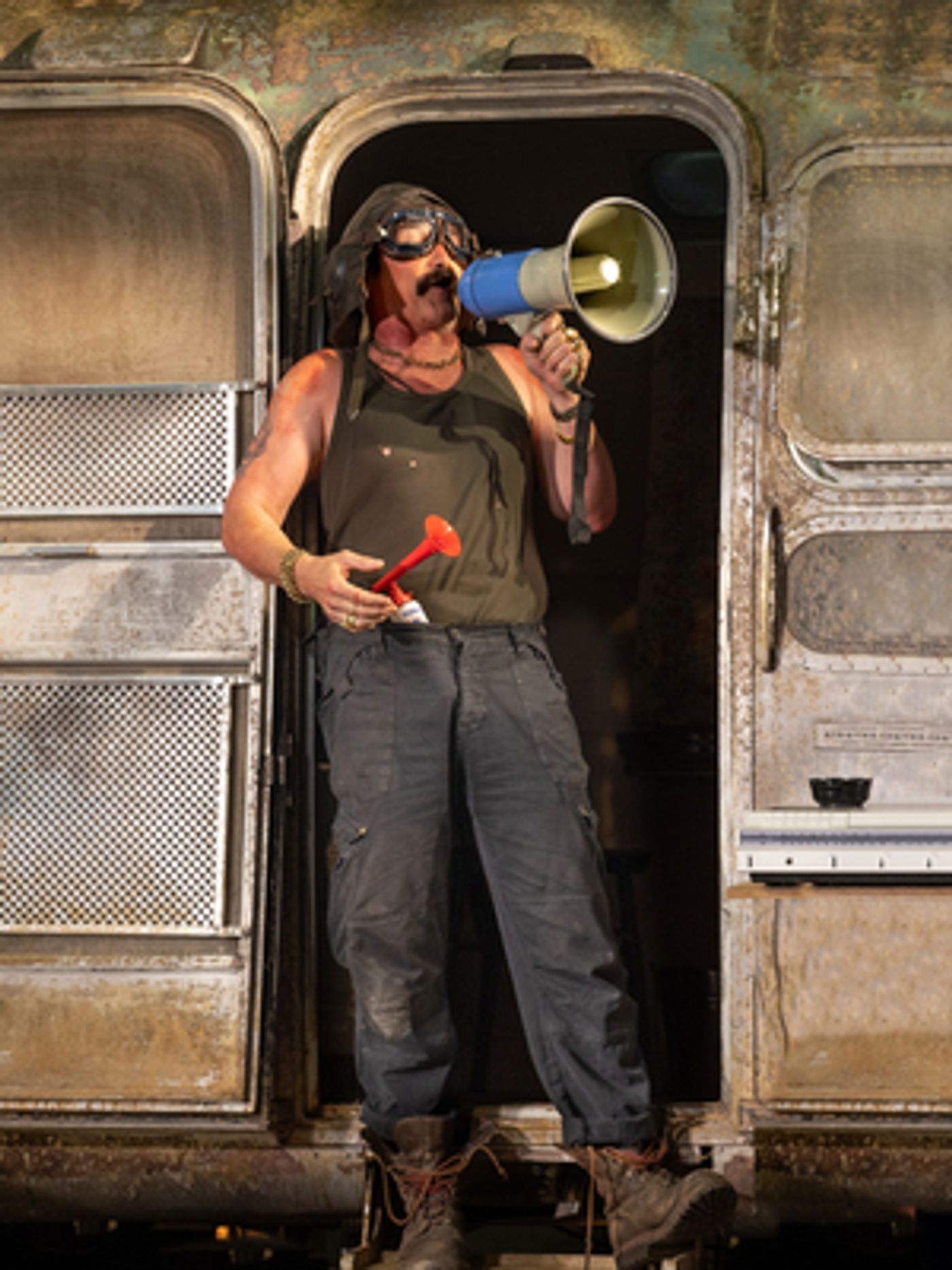 Review: JERUSALEM, Apollo Theatre  Image