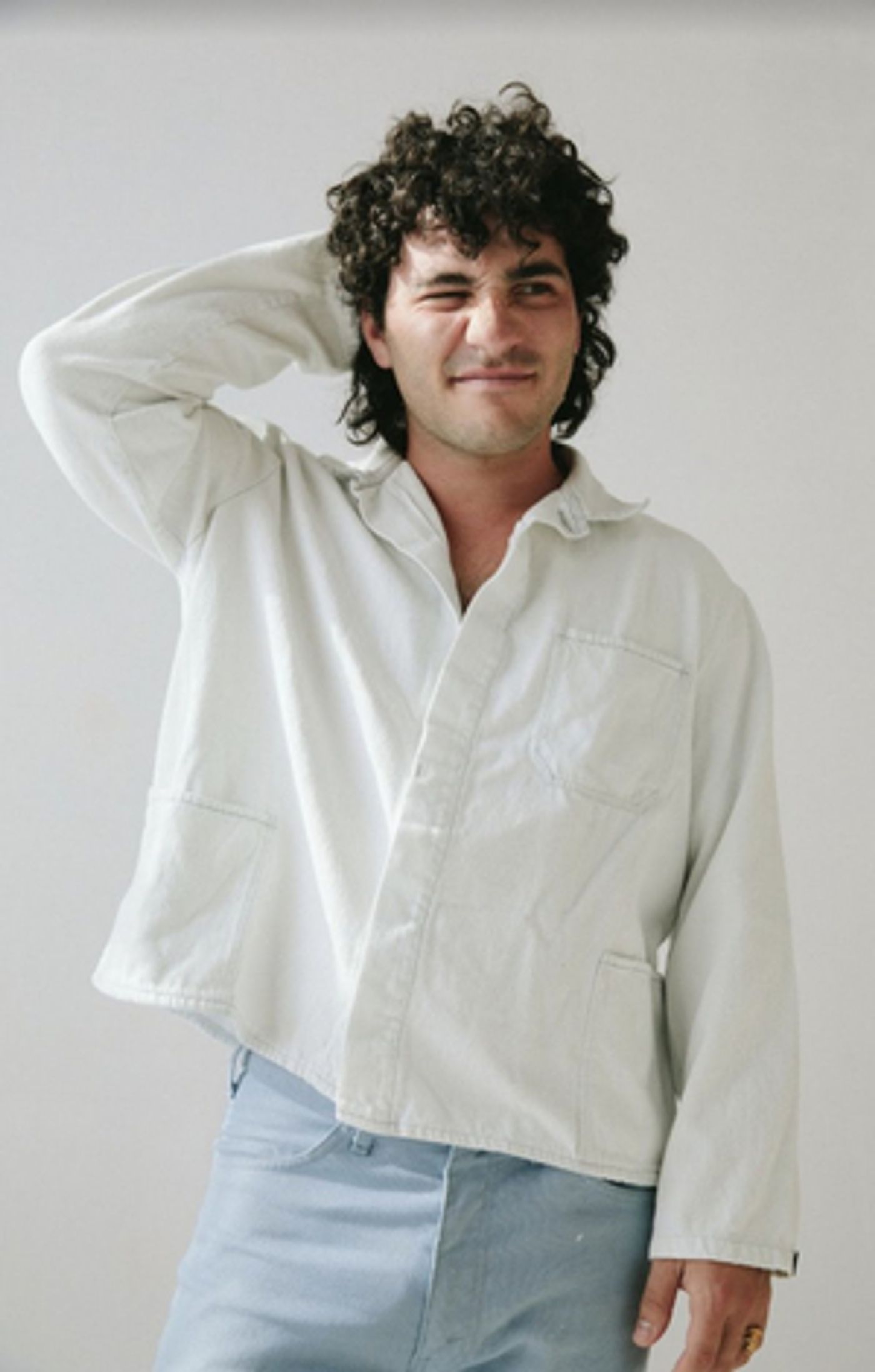 Alternative Singer Theo Kandel Reveals Single and Music Video  Image