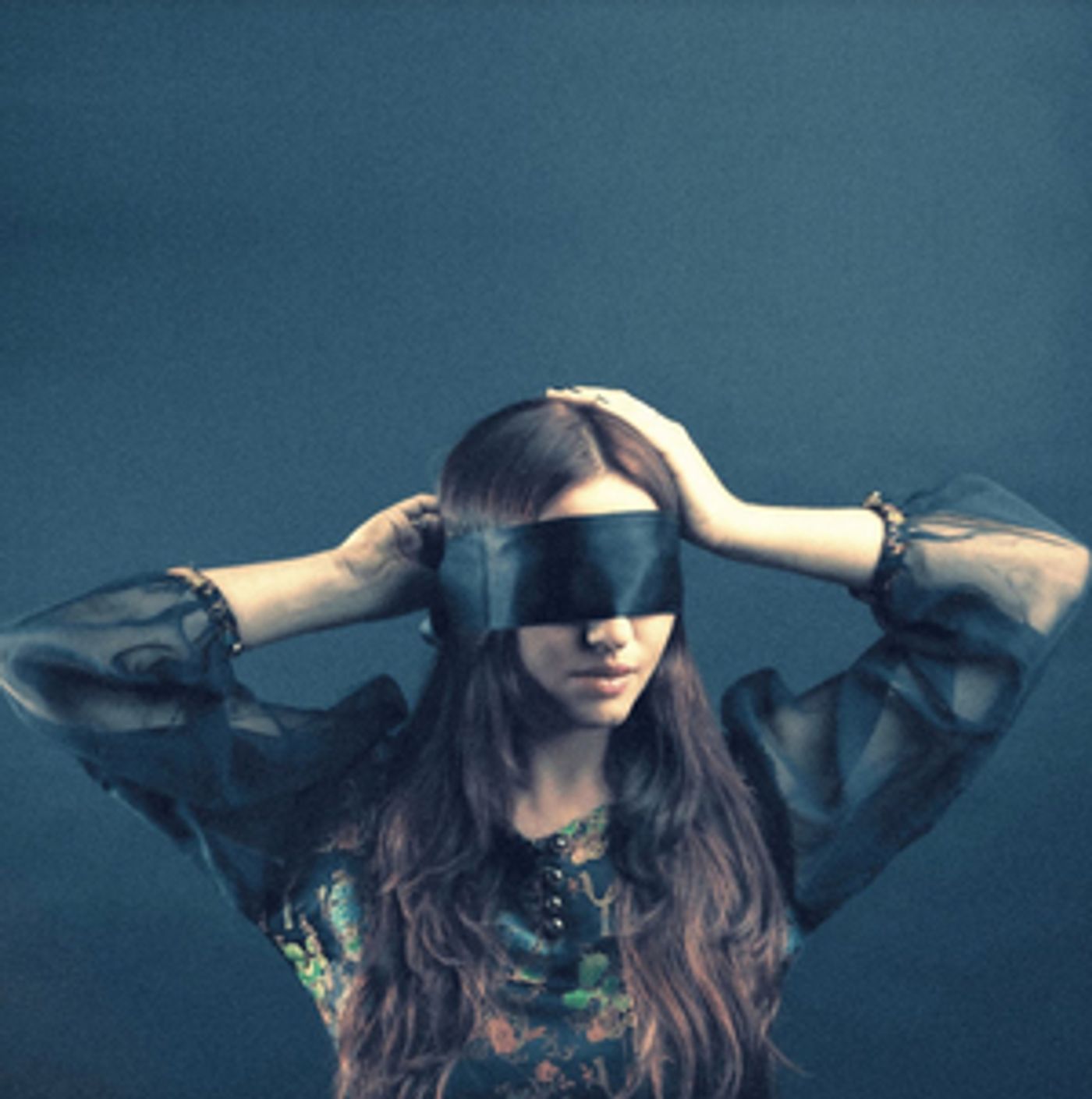 Liz Cass Drops Intimate Single, Announces London Show Liz Cass Drops Intimate Single, Announces London Show Image