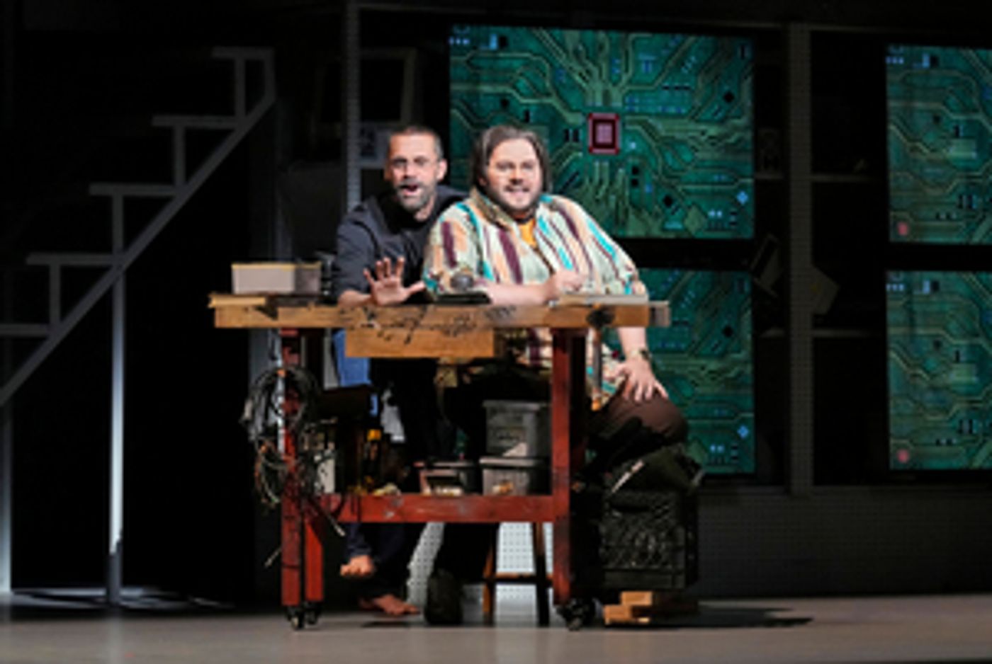 Review: (R)EVOLUTION OF STEVE JOBS by Bates and Campbell under Zvulun Closes the Circle on Apple's Creation  Image