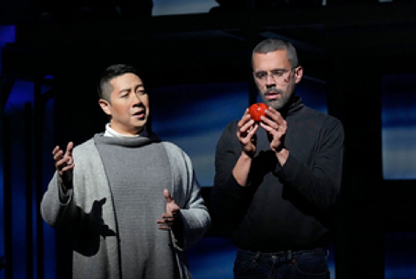 Review: (R)EVOLUTION OF STEVE JOBS by Bates and Campbell under Zvulun Closes the Circle on Apple's Creation  Image