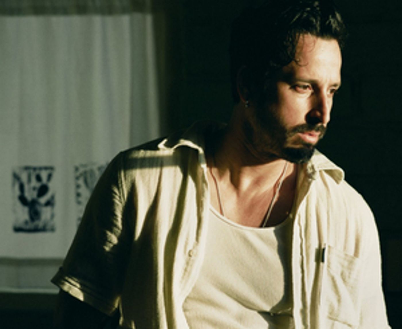 Ryan Levine Shares 'Weather' Featuring Country Artist Leslie Stevens  Image