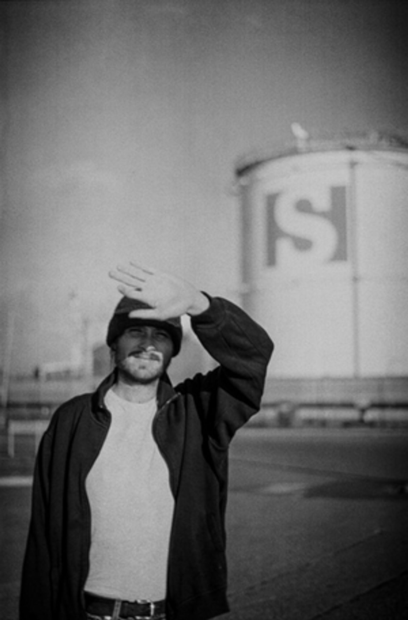 Australian Artist Hayden Calnin Shares New EP 'Something/Anything'  Image