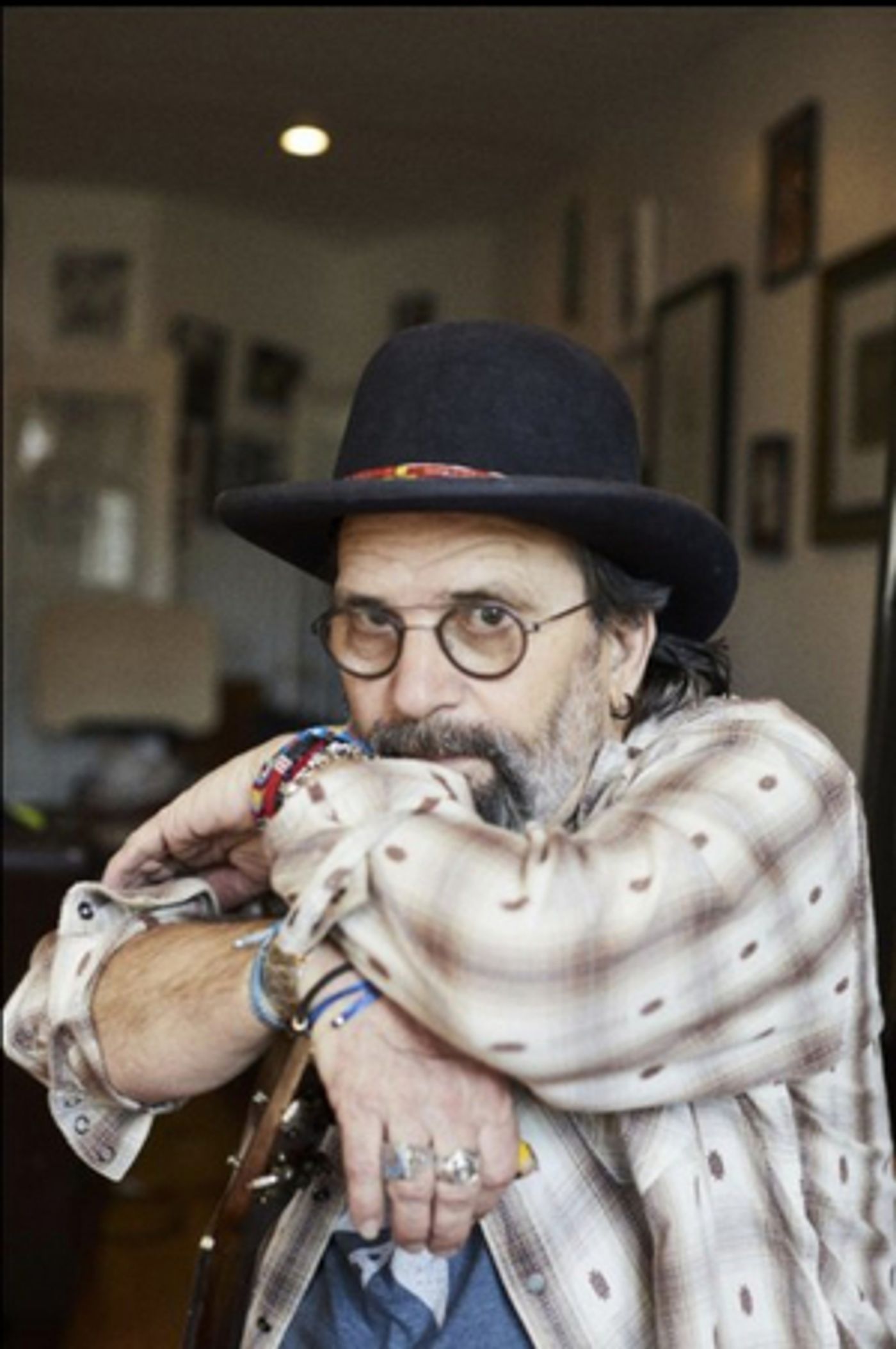 Steve Earle & The Dukes Drop Cover of 'Mr. Bojangles'  Image