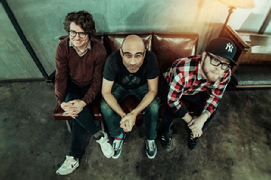 Near Beer (Henry Clay People) Share 'Yelling at a Dog' Single Image