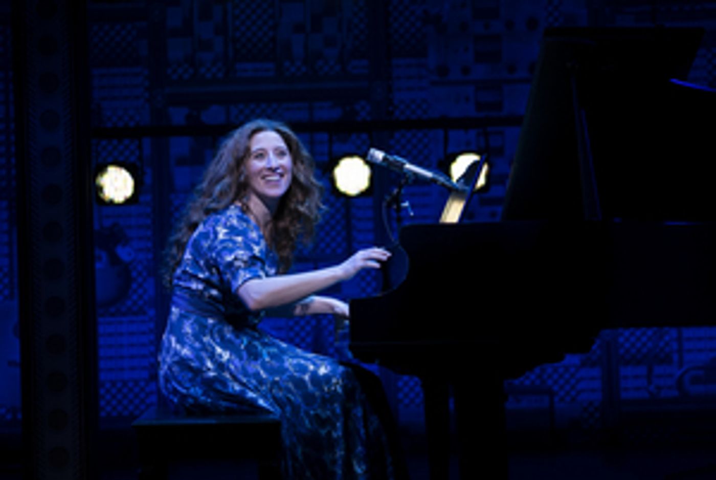 Review: BEAUTIFUL - THE CAROLE KING MUSICAL Returns to Dr. Phillips Center; Still Better Than Most Jukebox Musicals Review: BEAUTIFUL - THE CAROLE KING MUSICAL Returns to Dr. Phillips Center; Still Better Than Most Jukebox Musicals Image