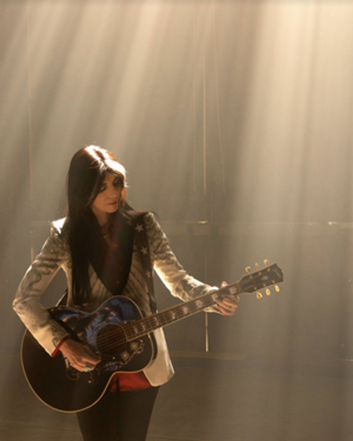 Singer-Songwriter Lauren Monroe Announces Album, Releases New Single and Video  Image