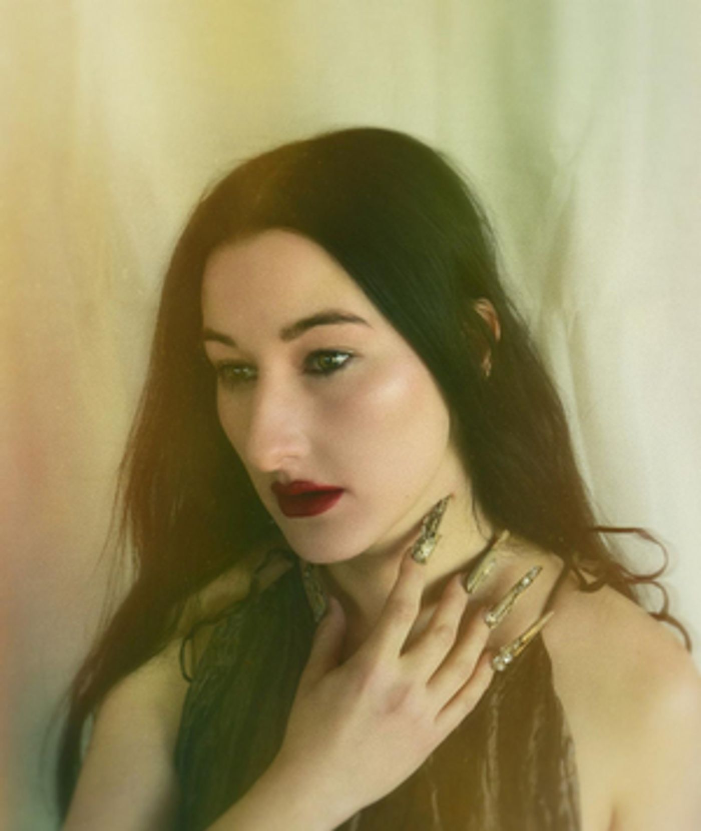 VIDEO: Zola Jesus Shares Video For New Single 'The Fall'  Image