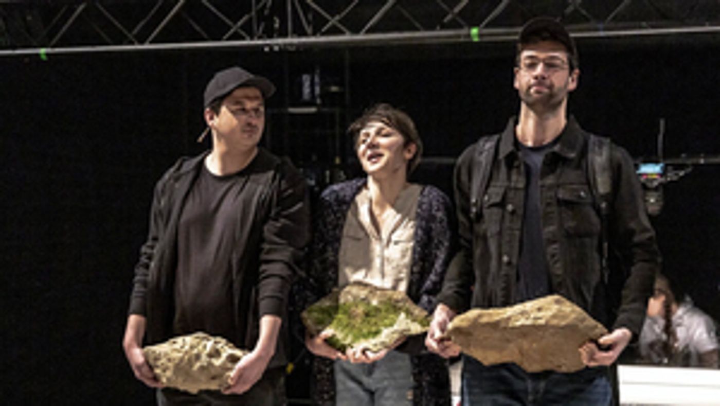 THE FATHER WATCHES OVER THE DAUGHTER Begins at the National Theatre of Prague Tonight  Image