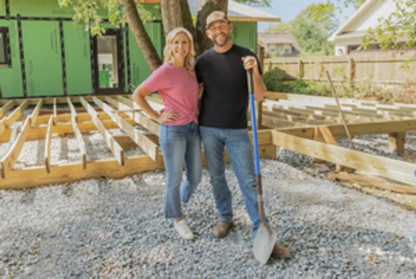 HGTV Picks Up 16 New Episodes of FIXER TO FABULOUS Starring Dave and Jenny Marrs HGTV Picks Up 16 New Episodes of FIXER TO FABULOUS Starring Dave and Jenny Marrs Image
